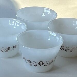VTG Vitrocrisa VRI1 Dynaware Pyr-o-Rey milk glass custard cups/ramekins